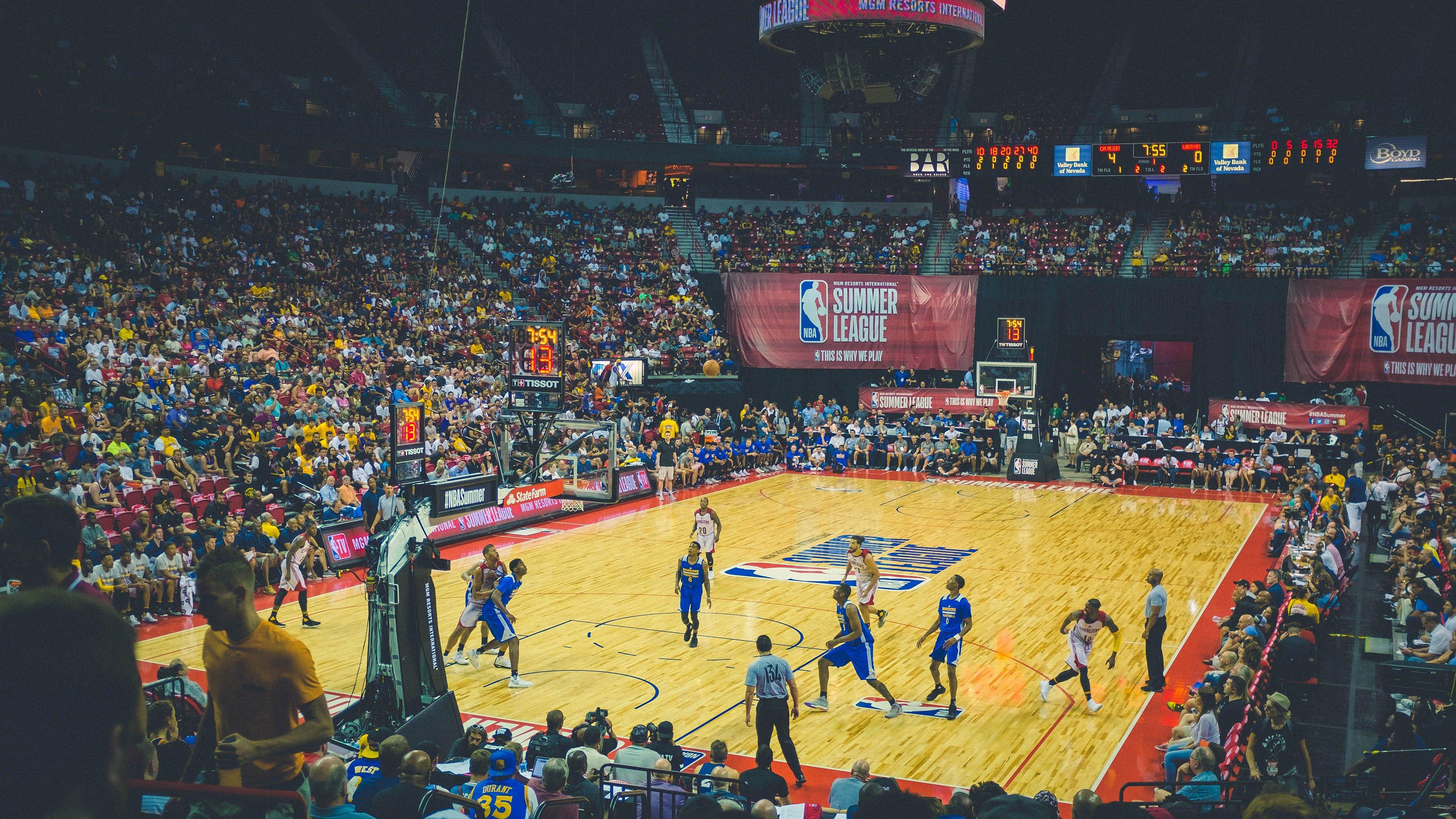 杜兰特35分力挽狂澜，火箭加时鏖战险胜魔术